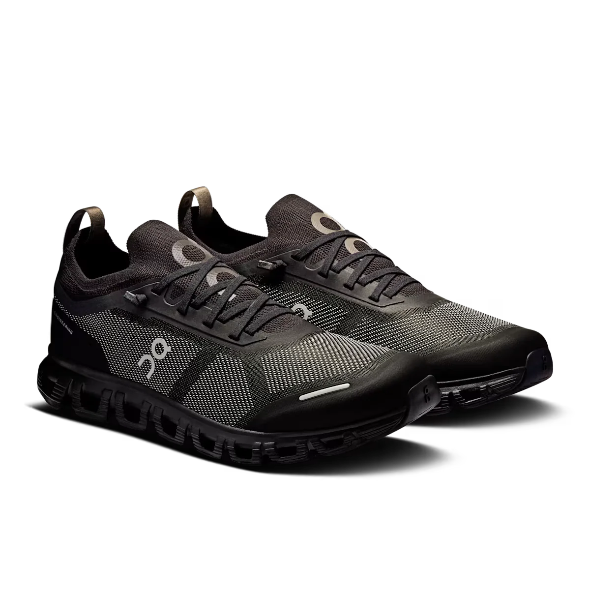 On Running Cloud 6 Versa - Lightweight Performance Running Shoes
